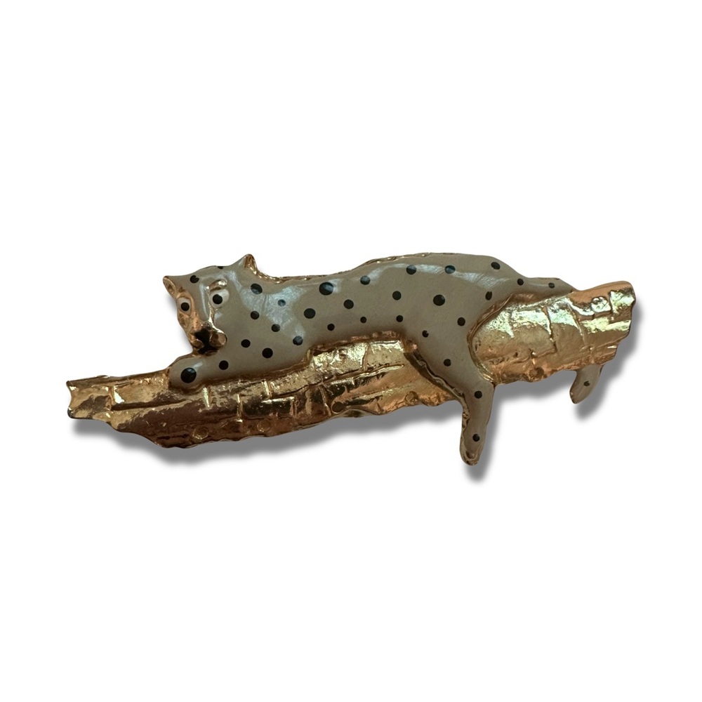 Vintage Enameled Leopard Brooch